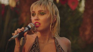 MTV Unplugged Presents: Miley Cyrus Backyard Sessions háttérkép