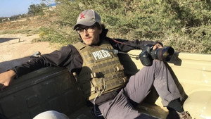 Armed Only with a Camera: The Life and Death of Brent Renaud háttérkép