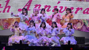 ＝LOVE 7th ANNIVERSARY PREMIUM CONCERT THE MOVIE háttérkép