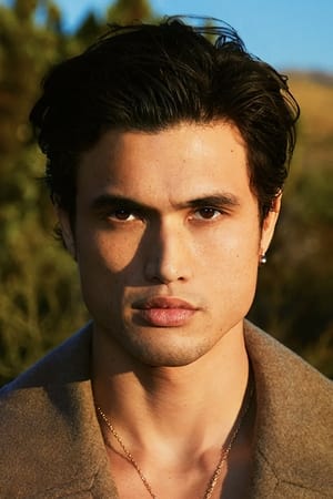 Charles Melton profil kép