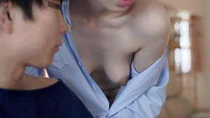 突然の大雨による運休でズブ濡れ姿の姪っ子がボクの部屋にやってきた…女として意識した事なかったのに貸してあげたワイシャツの隙間から無防備に覗かせるオッパイやパンツがチラついて理性崩壊！！無自覚アピールしてくる誘惑に葛藤の末に負けてしまった最低なボク。 háttérkép