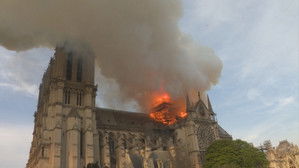 Notre-Dame: Race Against the Inferno háttérkép