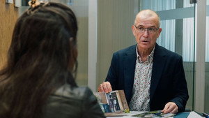 De jacht op Meral Ö. háttérkép