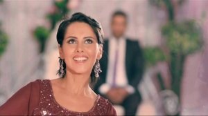 فتاة المصنع háttérkép