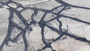 Introduction to Crack Sealing háttérkép