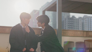 비밀 사이 kép
