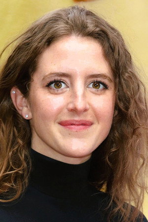 Louisa Harland profil kép