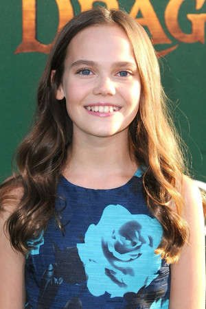 Oona Laurence profil kép