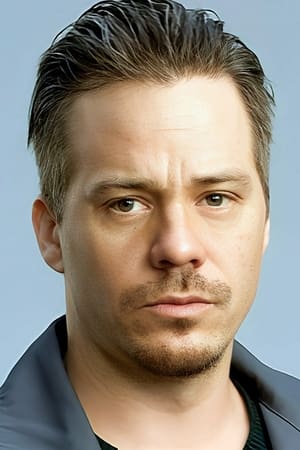 Michael Raymond-James profil kép