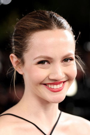 Iris Apatow profil kép