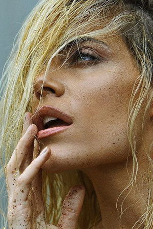 Emilia Attías profil kép