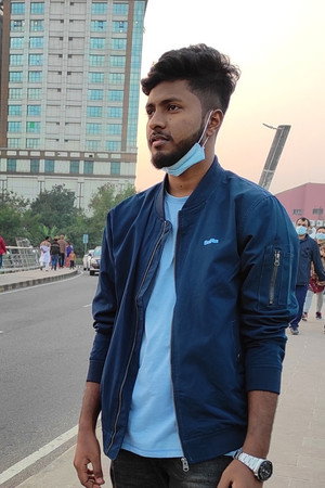 Sish Dinar profil kép