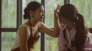 รักขบวนนี้หัวใจเกือบวาย kép