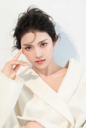 卢鹿鹿 profil kép