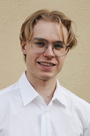 Dante Grossfeld profil kép
