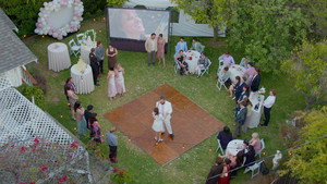 Paul Ruins a Wedding háttérkép