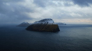The Islands and the Whales háttérkép
