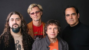 Transatlantic: KaLIVEoscope háttérkép