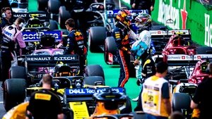 Formula 1: Hajsza a túlélésért 2. évad Ep.1 Kialszanak a lámpák
