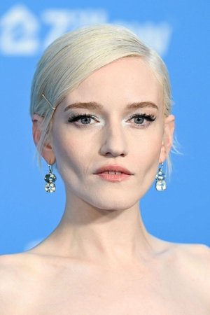 Julia Garner profil kép