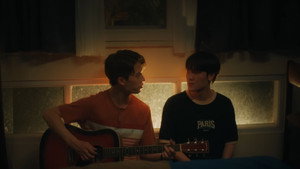 ขอฟังอีกครั้งเพลงรักของเธอ kép