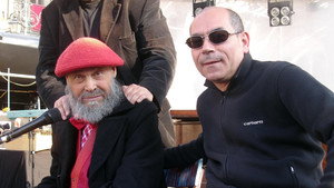 Le Storie Cantate. Viaggio Tra I Cantastorie Di Puglia háttérkép