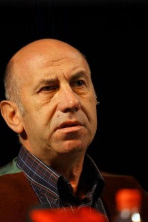 Agim Qirjaqi profil kép