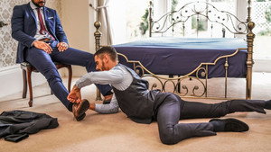 Gentlemen 29: Servicing The CEO háttérkép