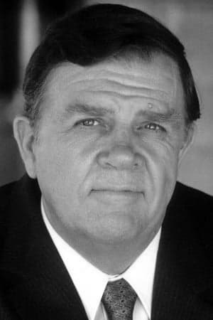 Pat Hingle profil kép