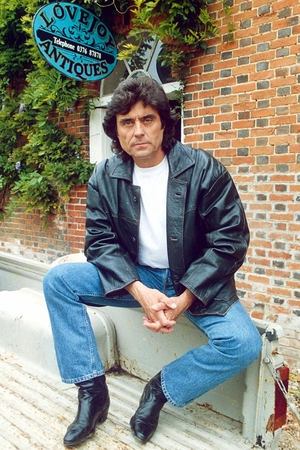 Ian McShane profil kép