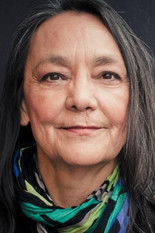 Tantoo Cardinal profil kép