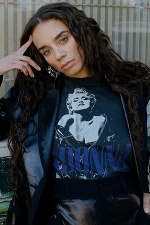 Hannah John-Kamen profil kép