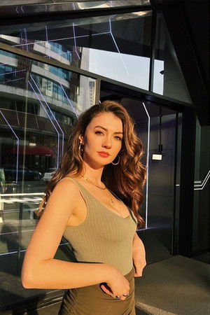 Burcu Özberk profil kép