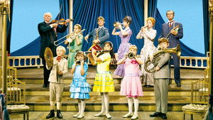 The One and Only, Genuine, Original Family Band háttérkép