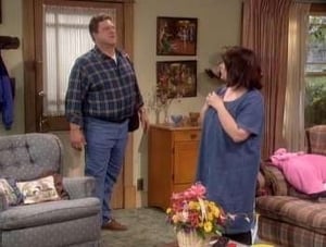 Roseanne 8. évad Ep.25 25. epizód