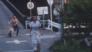女高生 夏ひらく唇 háttérkép