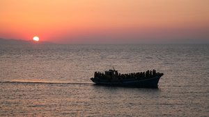 Az Éden nyugatra van háttérkép