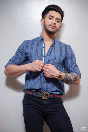 Neil Suarez