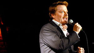 Eddie Izzard: Dicsőséges háttérkép
