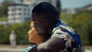 East West Love háttérkép