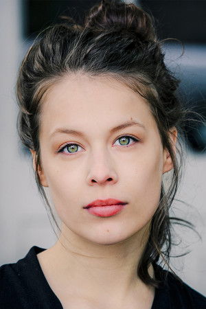 Paula Beer profil kép