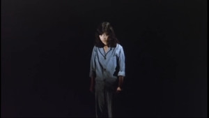 女囚　檻 háttérkép