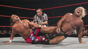 WWE Bad Blood 2004 háttérkép