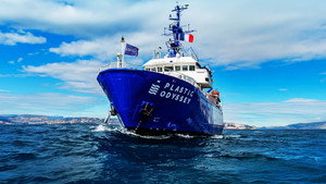 Plastic Odyssey, mission pacifique háttérkép