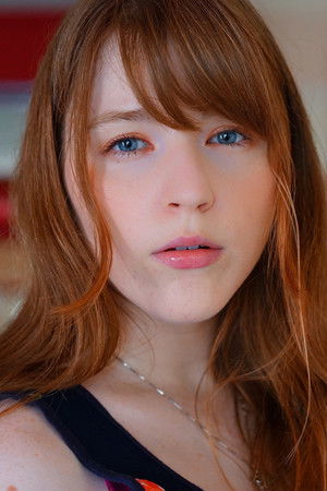 June Lovejoy profil kép