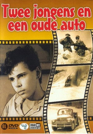 Twee jongens en een oude auto poszter