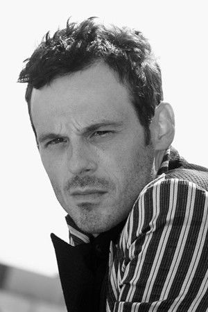 Scoot McNairy profil kép