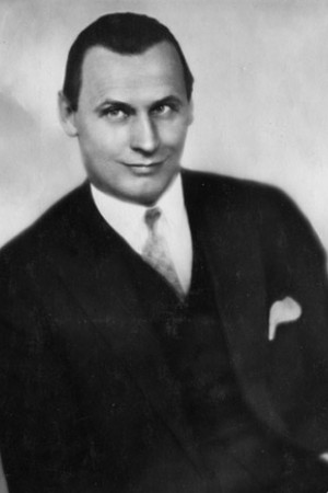Fritz Rasp profil kép