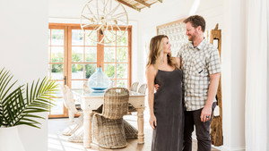 Renovation Realities: Dale Jr. & Amy kép