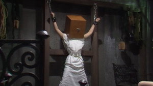 箱の中の女　処女いけにえ háttérkép